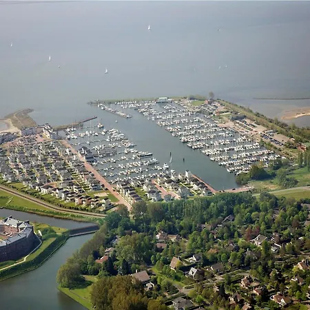Restyled 9 Km From Rockanje